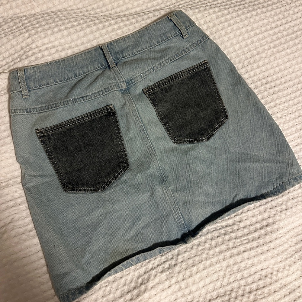 Colorblock Denim Mini Skirt - Picture 5 of 6